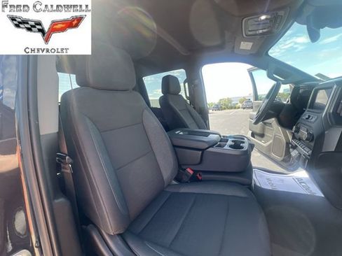 Used 2024 Chevrolet Silverado 2500 Custom w/ Custom Value Package AWD/4WD image 33