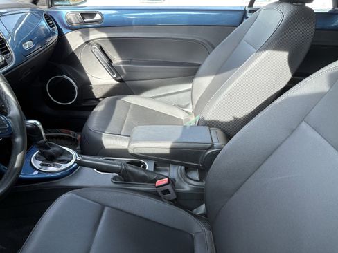 Used 2019 Volkswagen Beetle 2.0T S FWD image 7