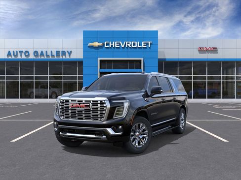 New 2026 GMC Yukon XL Denali w/ Sun & Power Step Package image 9