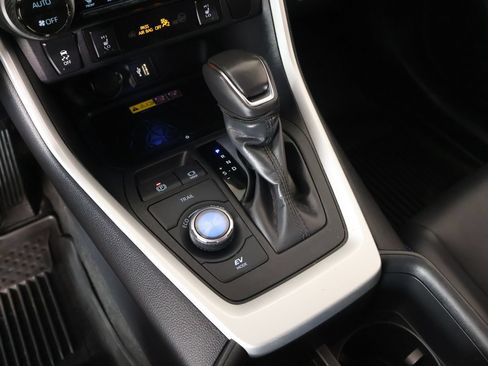 Used 2024 Toyota RAV4 XSE w/ Advanced Technology Package AWD/4WD image 7