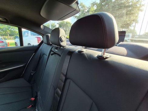 Used 2021 BMW 330i Sedan RWD image 16