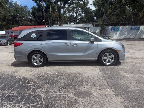 Used 2018 Honda Odyssey EX-L image 2