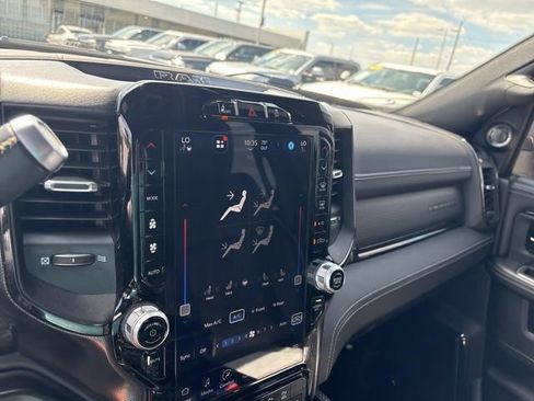Used 2023 RAM 2500 Limited AWD/4WD image 8
