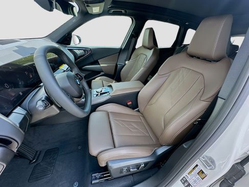 New 2025 BMW X3 xDrive30i w/ Convenience Package image 16