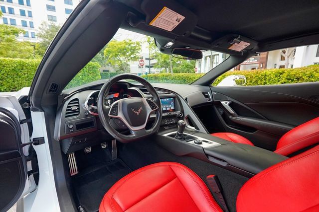 Used 2019 Chevrolet Corvette Stingray Coupe w/ Carbon Flash Badge Package RWD image 3