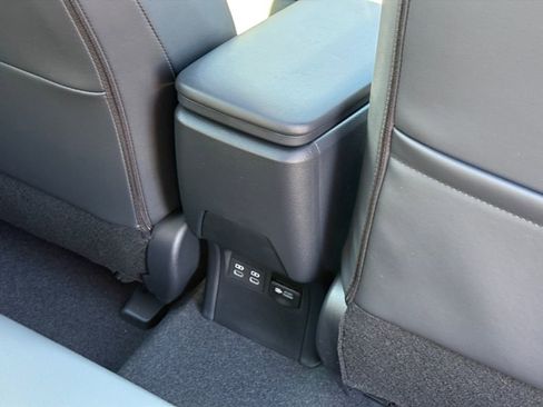 New 2026 Toyota Prius Plug-In Hybrid FWD image 21
