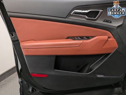 Certified 2023 Kia Sportage SX FWD image 8