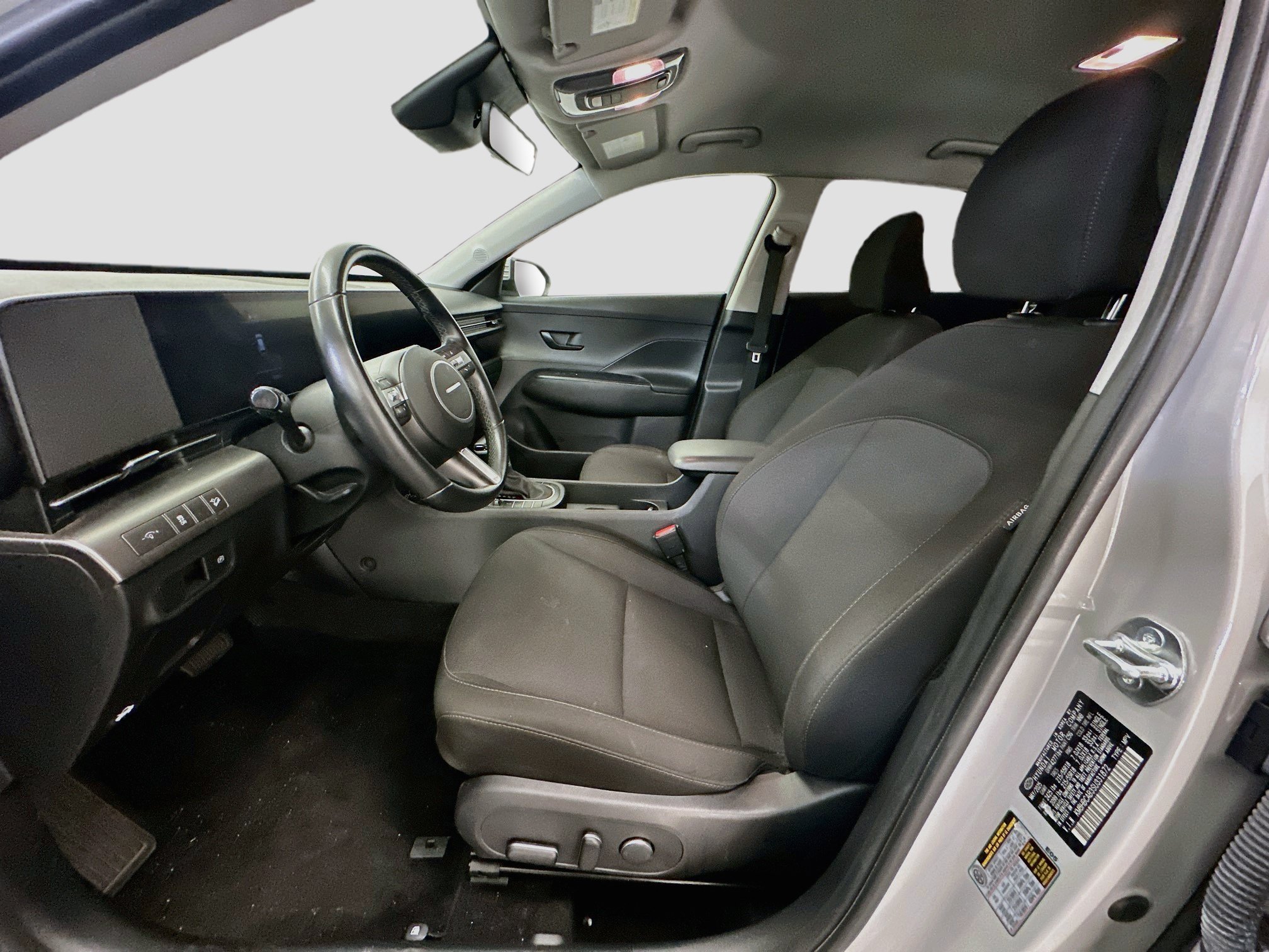 Used 2025 Hyundai Kona SEL AWD/4WD image 13