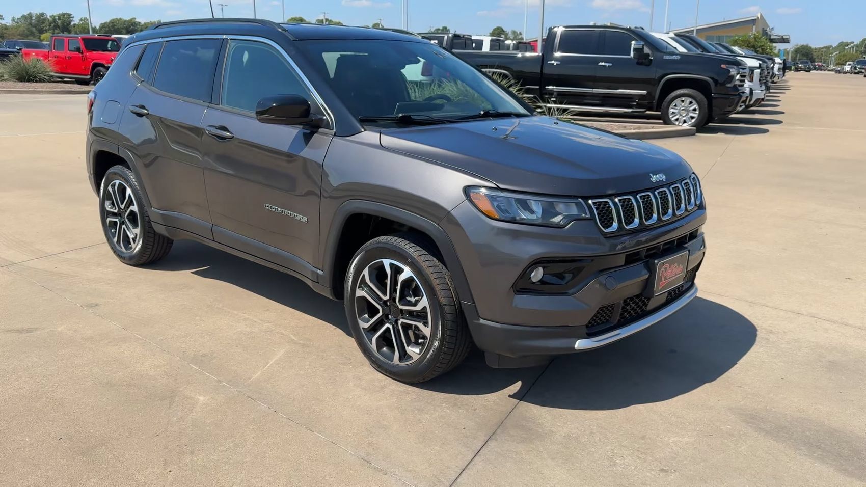 Used 2024 Jeep Compass Limited AWD/4WD image 3