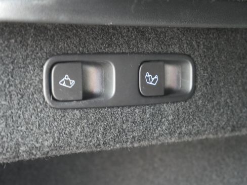 Used 2023 Tesla Model Y Long Range image 14