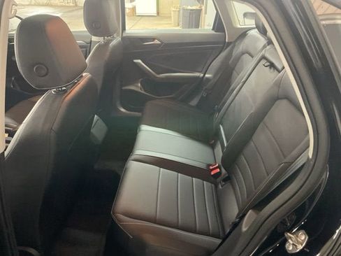 Certified 2023 Volkswagen Jetta SE image 22