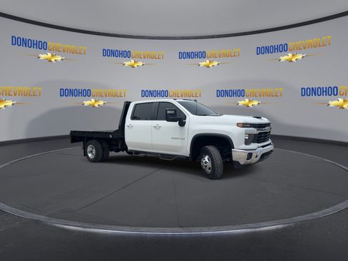 Used 2024 Chevrolet Silverado 3500 LT w/ Convenience Package AWD/4WD image 6