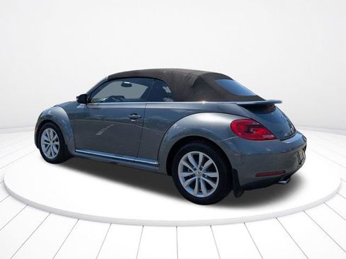 Used 2015 Volkswagen Beetle TDI FWD image 5