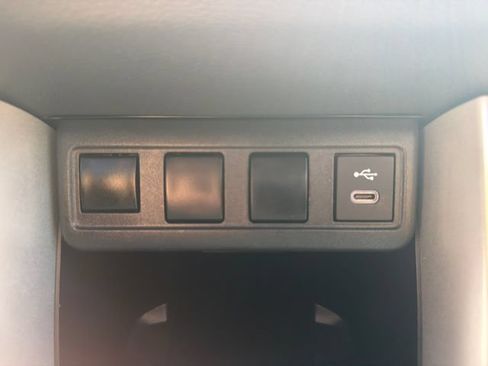 Used 2024 Toyota Corolla Cross AWD Hybrid image 33