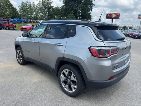 Used 2018 Jeep Compass Limited w/ Navigation Group AWD/4WD image 7