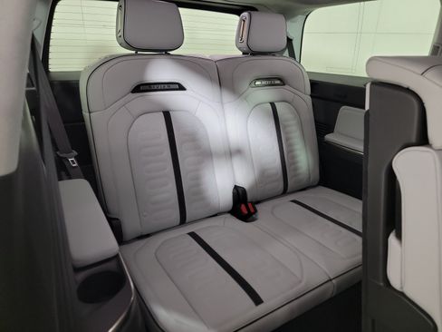 Used 2024 Rivian R1S Adventure AWD/4WD image 25