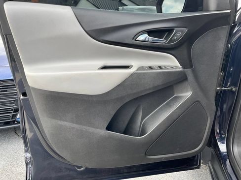 Used 2020 Chevrolet Equinox LS w/ LS Convenience Package FWD image 13