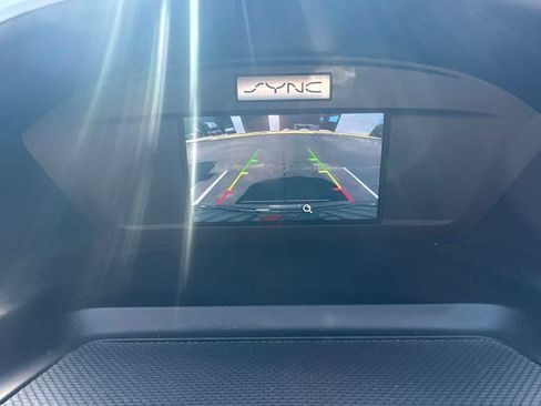 Used 2017 Ford Escape SE FWD image 6