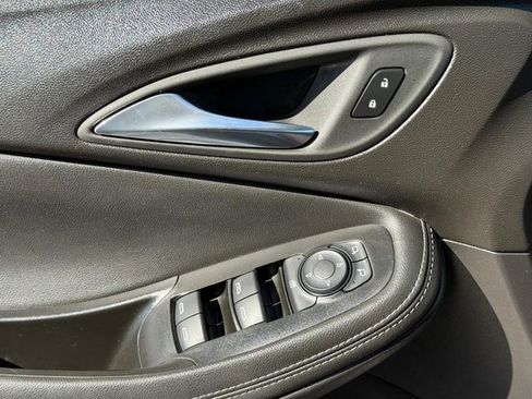 Certified 2024 Buick Encore GX Preferred FWD image 22
