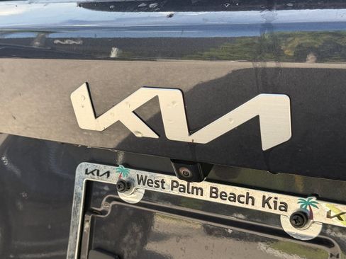 Certified 2026 Kia Sorento LX FWD image 15