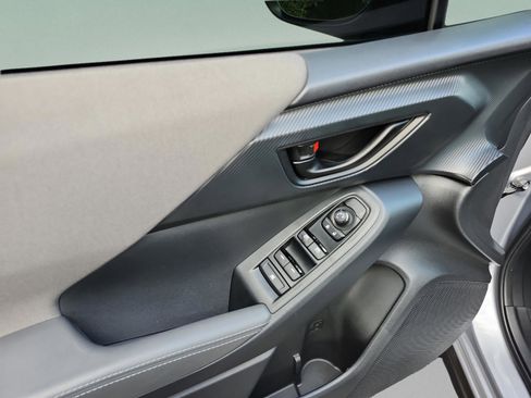 Used 2024 Subaru Crosstrek 2.0i Premium image 17