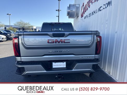 Used 2024 GMC Sierra 3500 Denali w/ Denali Reserve Package image 12