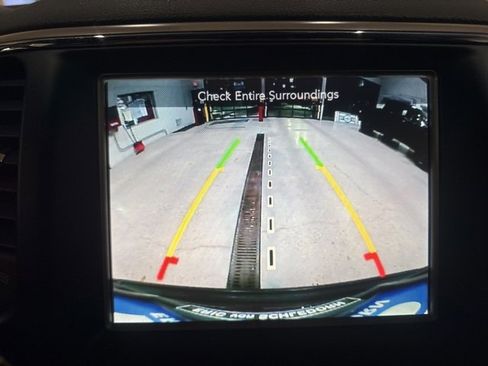 Used 2017 Jeep Grand Cherokee Laredo w/ Quick Order Package 23E image 38