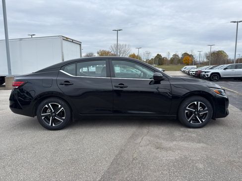 Certified 2024 Nissan Sentra SV image 4