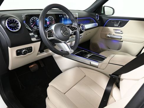 Certified 2026 Mercedes-Benz GLB 250 4MATIC image 14