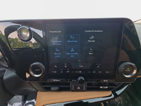 Used 2024 Lexus NX 250 FWD w/ Cold Area Package image 22