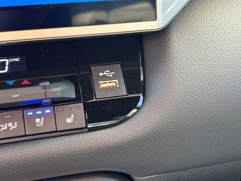 New 2026 Toyota Tundra Limited image 37