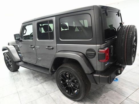 Used 2023 Jeep Wrangler Unlimited Sahara w/ Cold Weather Group image 4