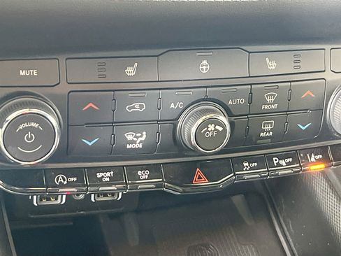 Used 2022 Dodge Durango GT image 20