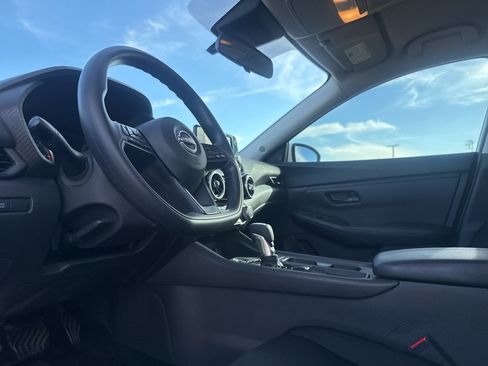 Certified 2024 Nissan Sentra S image 27