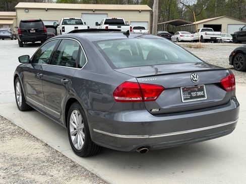 Used 2013 Volkswagen Passat 2.5 SEL Premium image 9