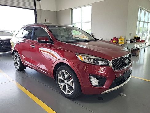 Used 2018 Kia Sorento SX FWD image 2