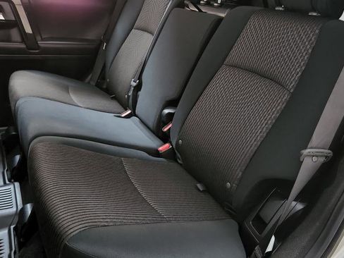 Used 2018 Toyota 4Runner TRD Off-Road image 34