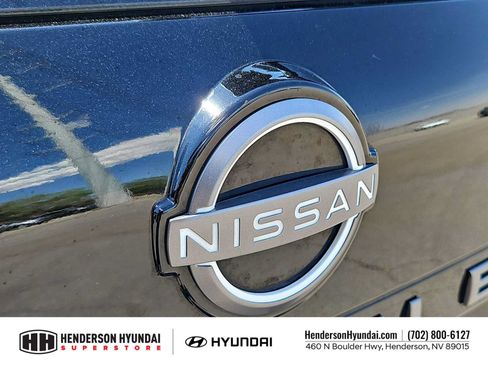 Used 2024 Nissan Rogue S FWD image 11