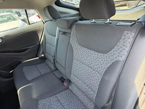 Used 2017 Hyundai Ioniq SEL FWD image 8