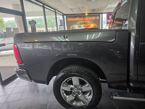 Used 2016 RAM 1500 Big Horn AWD/4WD image 32