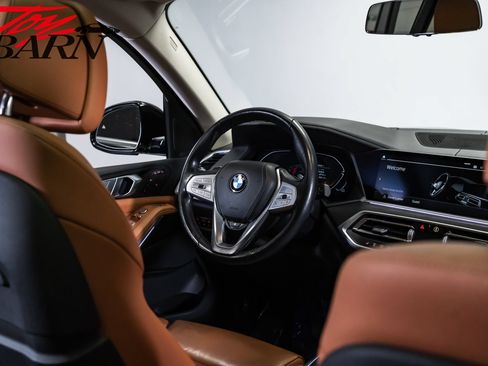 Used 2022 BMW X7 xDrive40i w/ Premium Package AWD/4WD image 47