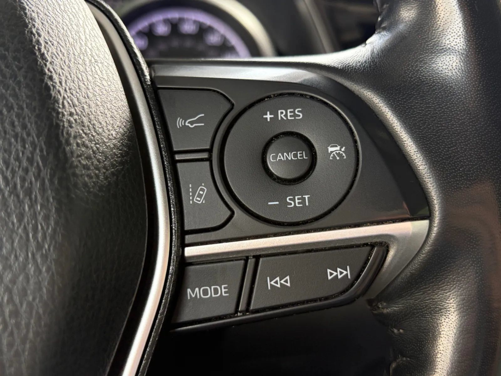 Used 2021 Toyota Camry XLE w/ Navigation Package AWD/4WD image 31