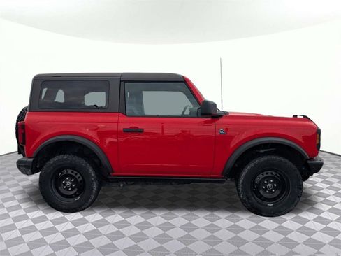 Used 2021 Ford Bronco Black Diamond image 2