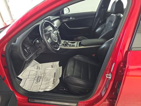 Used 2021 Kia Stinger GT2 image 14