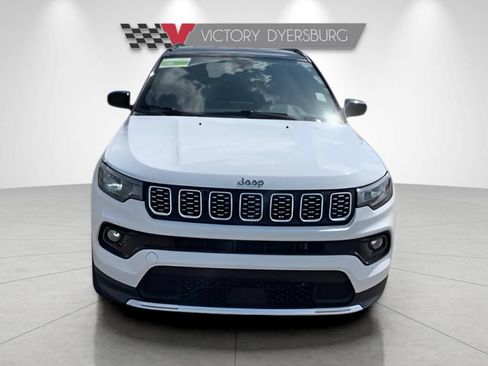 Used 2025 Jeep Compass Limited AWD/4WD image 3