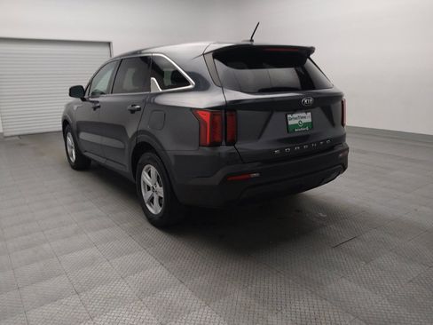 Used 2021 Kia Sorento LX FWD image 5