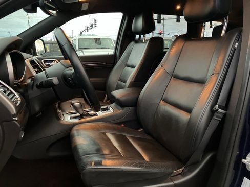Used 2018 Jeep Grand Cherokee Limited image 29