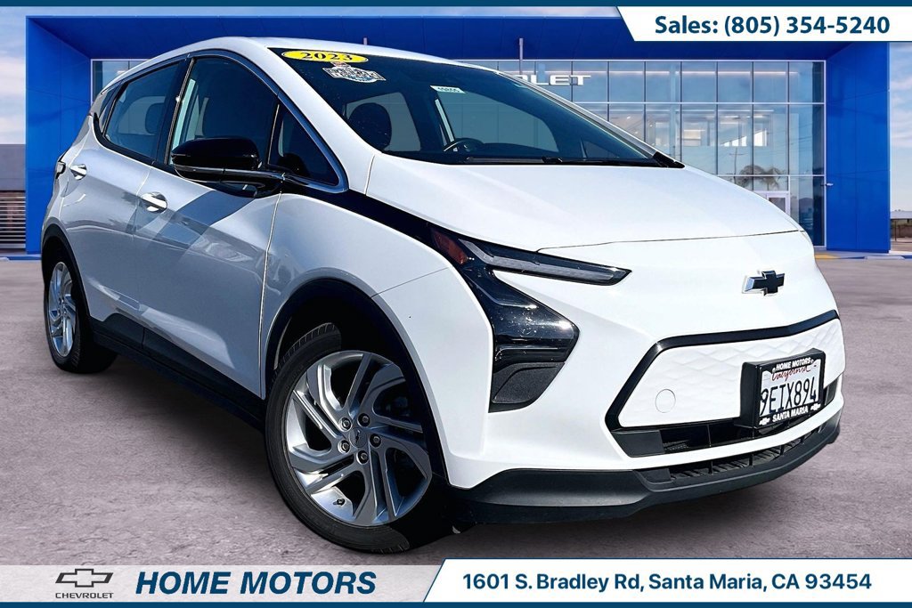 Used 2023 Chevrolet Bolt LT FWD image 1