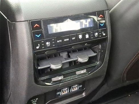 Used 2022 Jeep Grand Cherokee Summit image 12