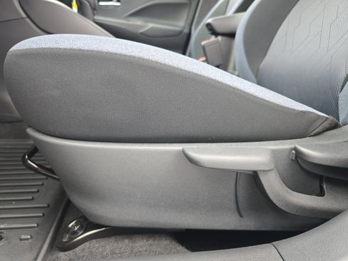 New 2025 Nissan Versa SV w/ Trunk Package image 27